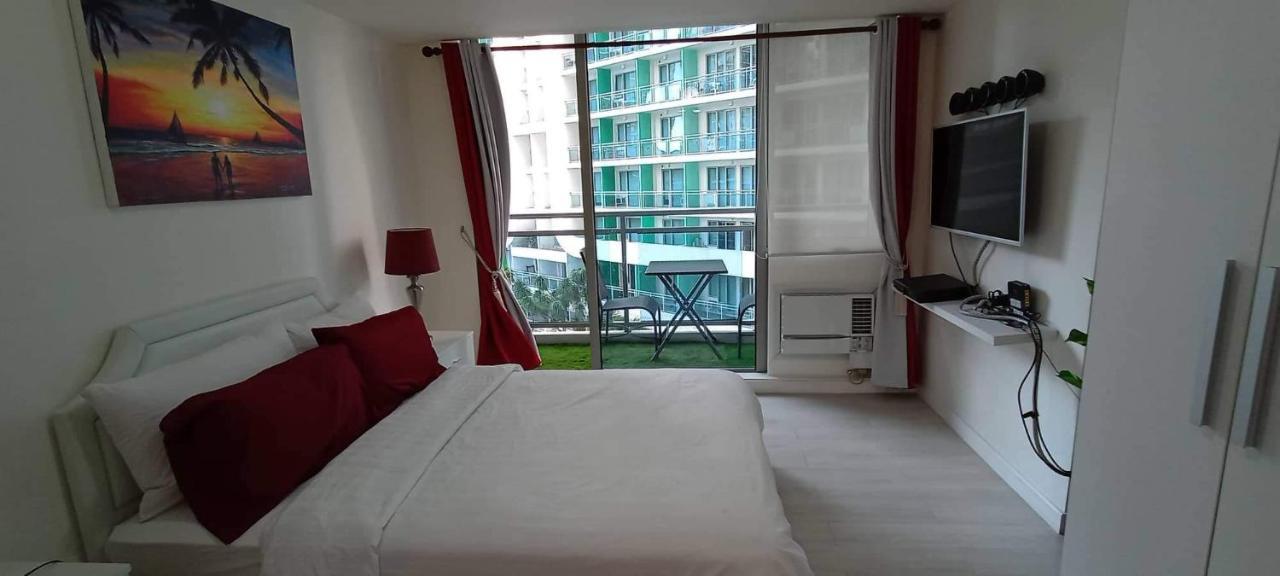 Azure Urban Resort Residences Manila Luaran gambar