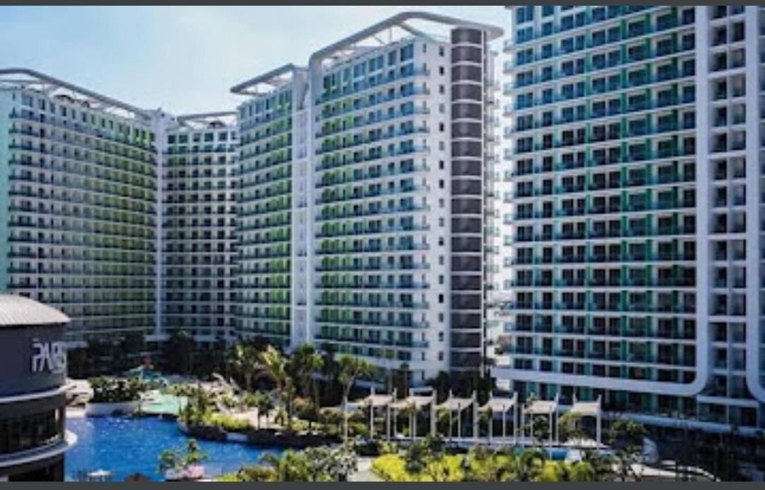 Azure Urban Resort Residences Manila Luaran gambar