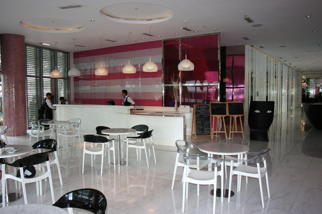 Azure Urban Resort Residences Manila Luaran gambar