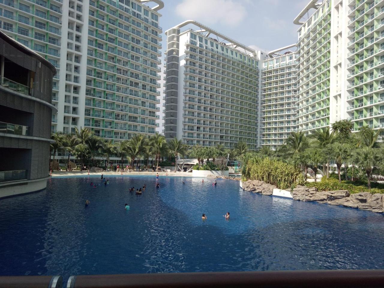Azure Urban Resort Residences Manila Luaran gambar